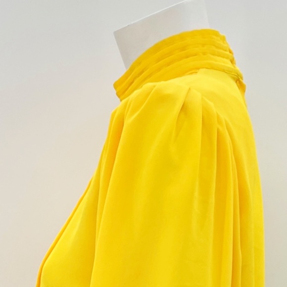 Simon Chang Yellow Button Back Blouse - Picture 7 of 11